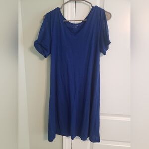 Short Sleeve open shoulder swing Dress size small, APT 9 Blue Cobalt Striped